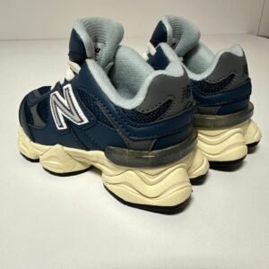 NB 9060 Trainers Blue Kids (27.5) - Image 3