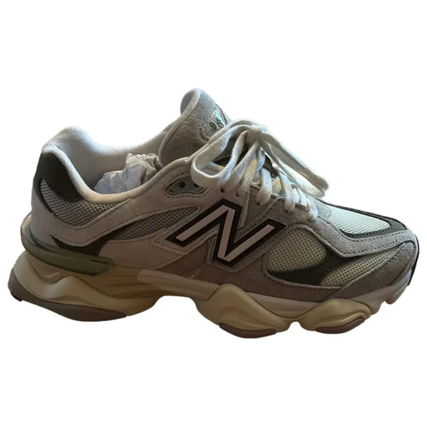 New Balance 9060 Suede