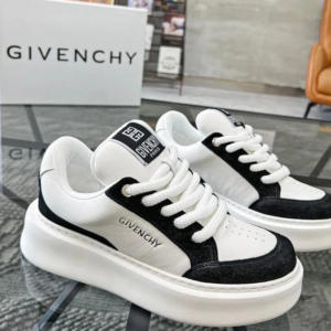Givenchy Sneakers Black/White