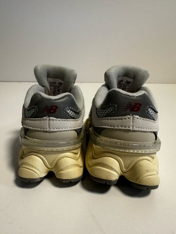 New Balance U90/60GRY - Image 3