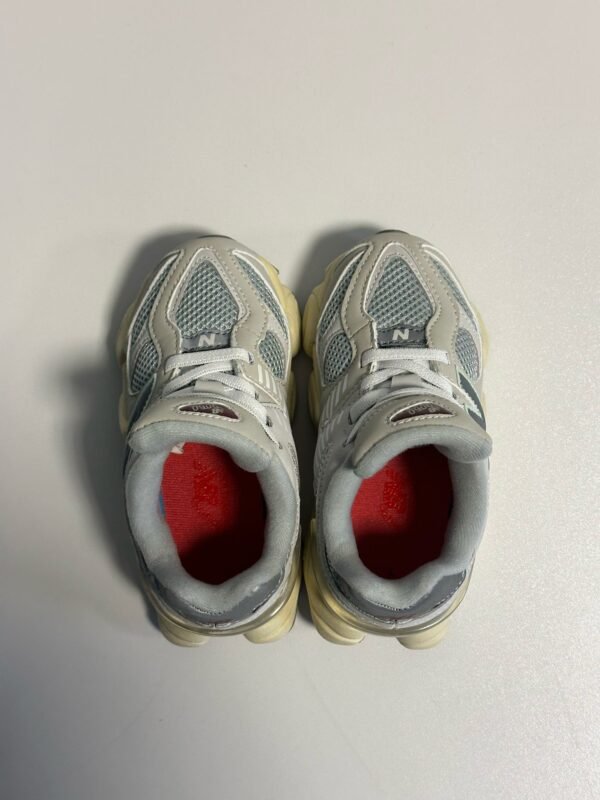 New Balance U90/60GRY - Image 5